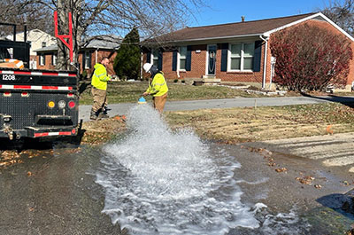 Water employees working in the cold