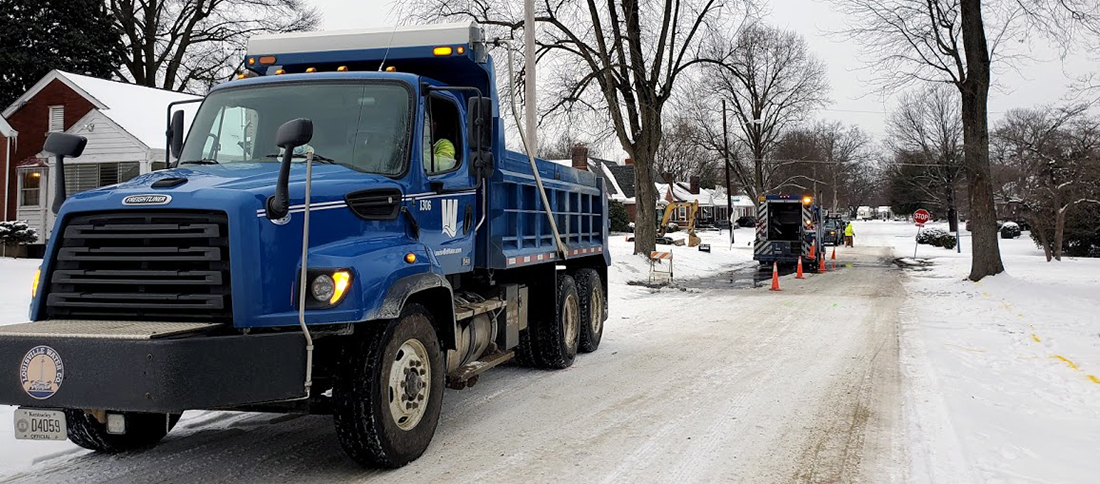 Louisville Water crews at work at Ardmore Dr.