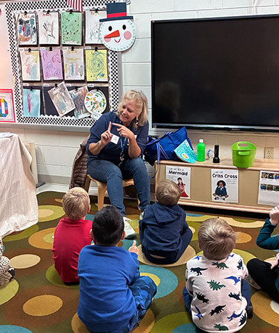 image - Laura Teaching