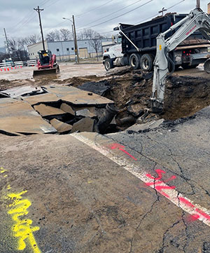 15th Jefferson main break