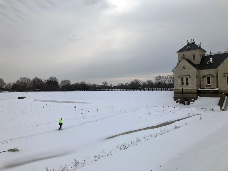 Reservoir Dirt removal