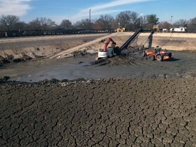 Reservoir Dirt removal